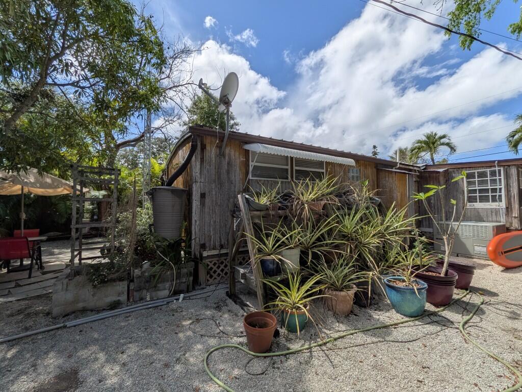 265 Lee Avenue Key Largo, FL 33037 - Photo 7 of 28 PXL_20260408_190720554