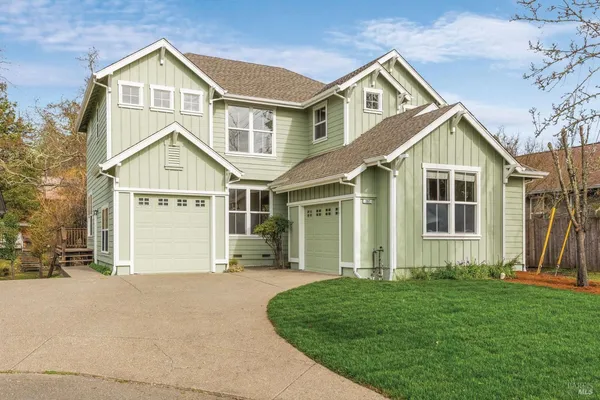 $1,200,000 | 397 Parkview Drive, Healdsburg, CA 95448