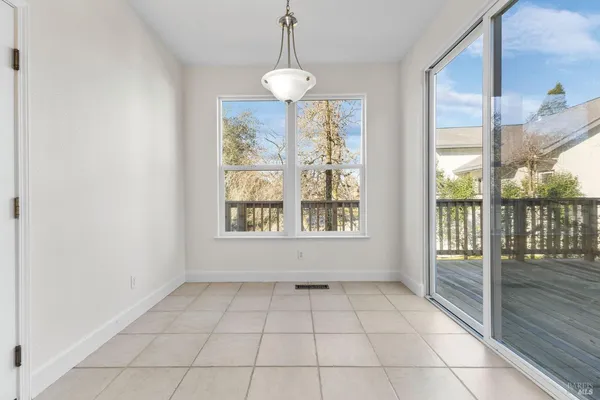 $1,200,000 | 397 Parkview Drive, Healdsburg, CA 95448