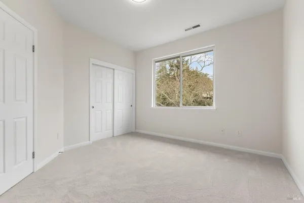 $1,200,000 | 397 Parkview Drive, Healdsburg, CA 95448