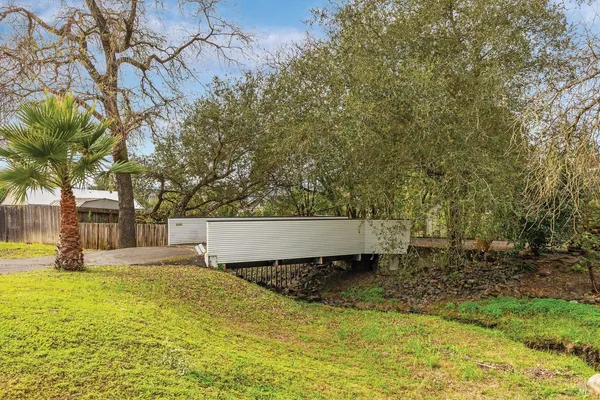 $1,200,000 | 397 Parkview Drive, Healdsburg, CA 95448