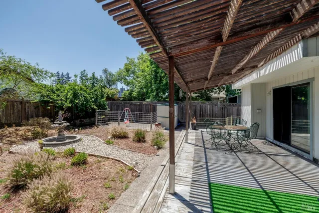 $799,000 | 5640 Corbett Circle, Santa Rosa, CA 95403