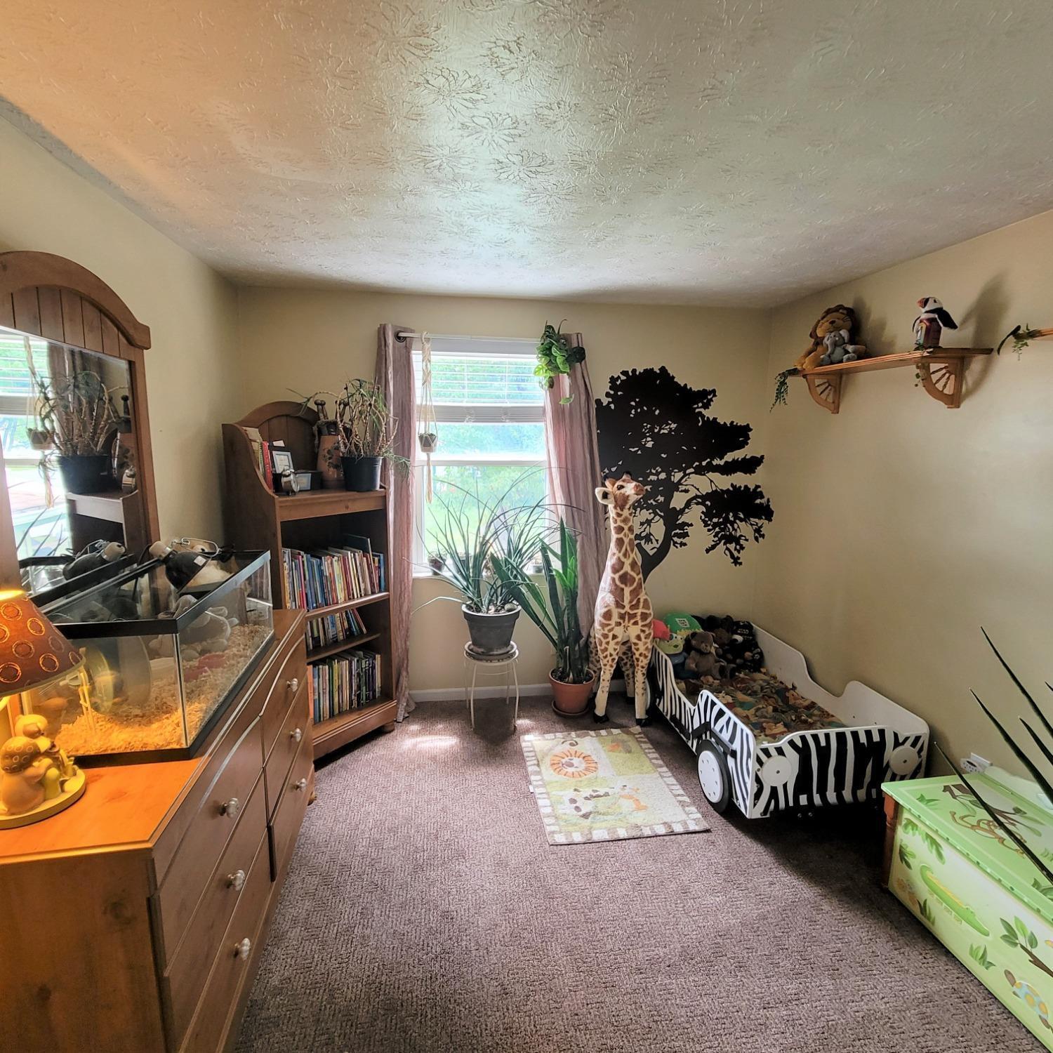 687 Woodgate Road Cincinnati, OH 45244 - Photo 16 of 27 Gallery Image 16