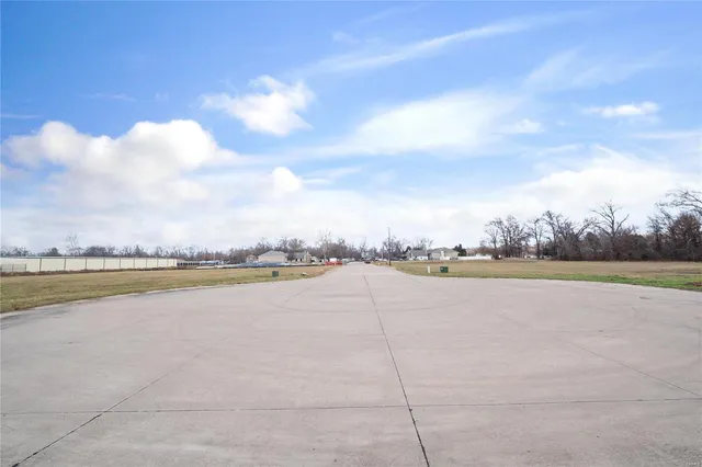 $310,000 | 2701 Rte 66 Business Park Drive, Edwardsville, IL 62025