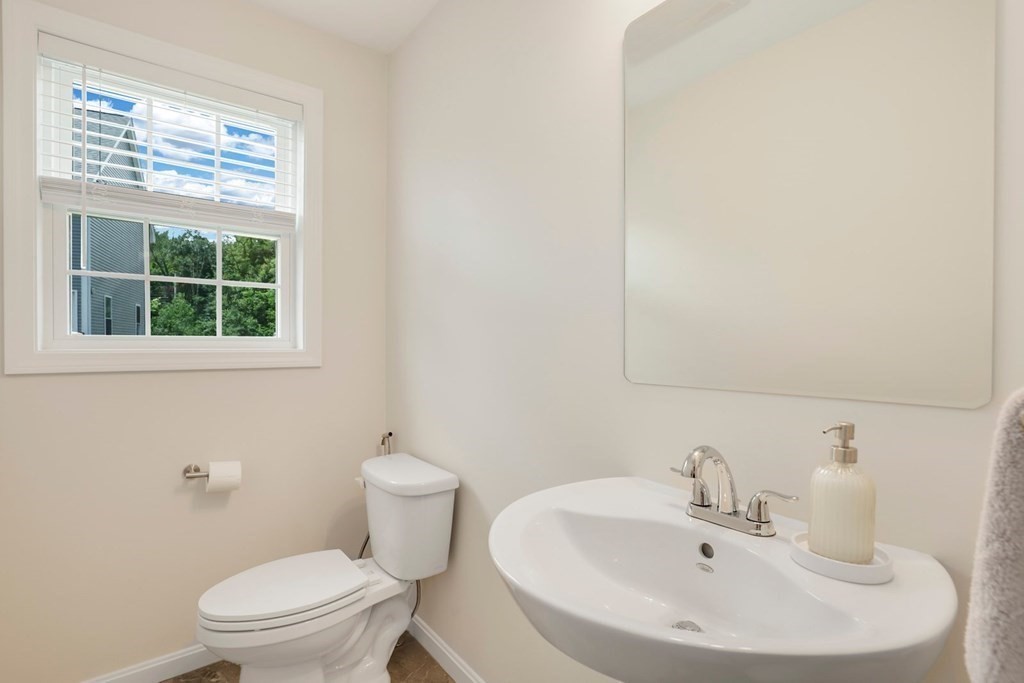 70 Riley Road, Unit 70 Tyngsborough, MA 01879 - Photo 10 of 27