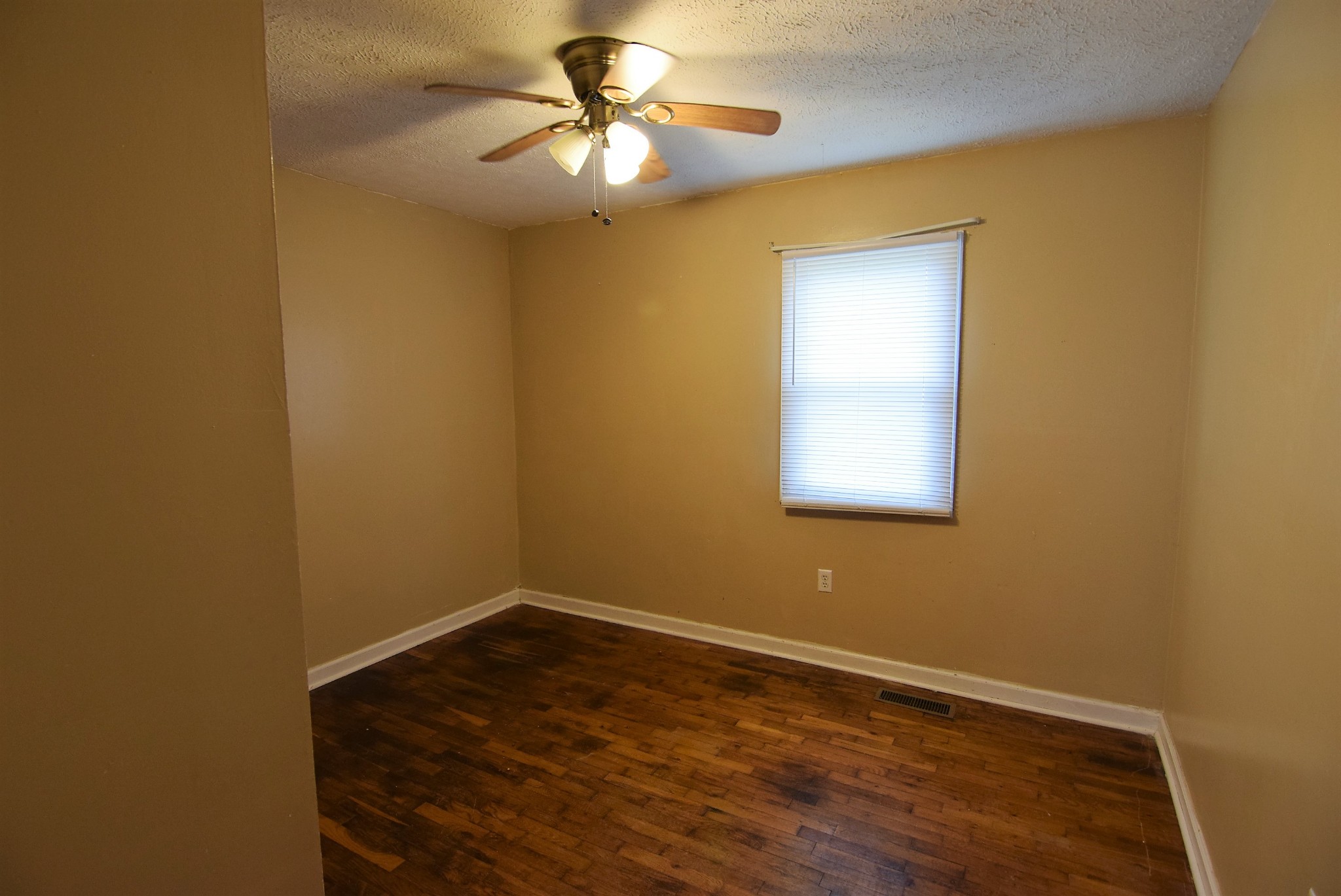 12361 Princeton Road Cerulean, KY 42215 - Photo 13 of 29 Gallery Image 13