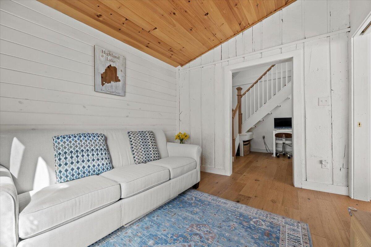31 Brentwood Road Windham, ME 04062 - Photo 19 of 34 20-31 Brentwood-20