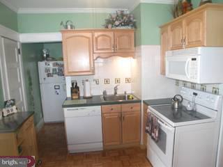 446 Hillside Road Ridley Park, PA 19078 - Photo 3 of 6