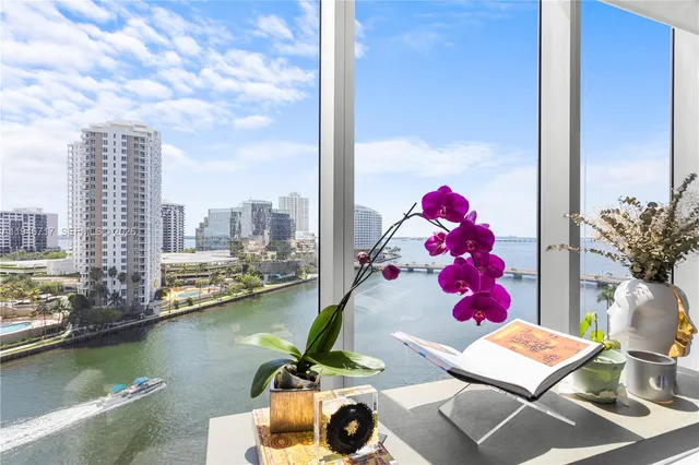 $1,550,000 | 495 Brickell Avenue, Unit 1001, Miami, FL 33131