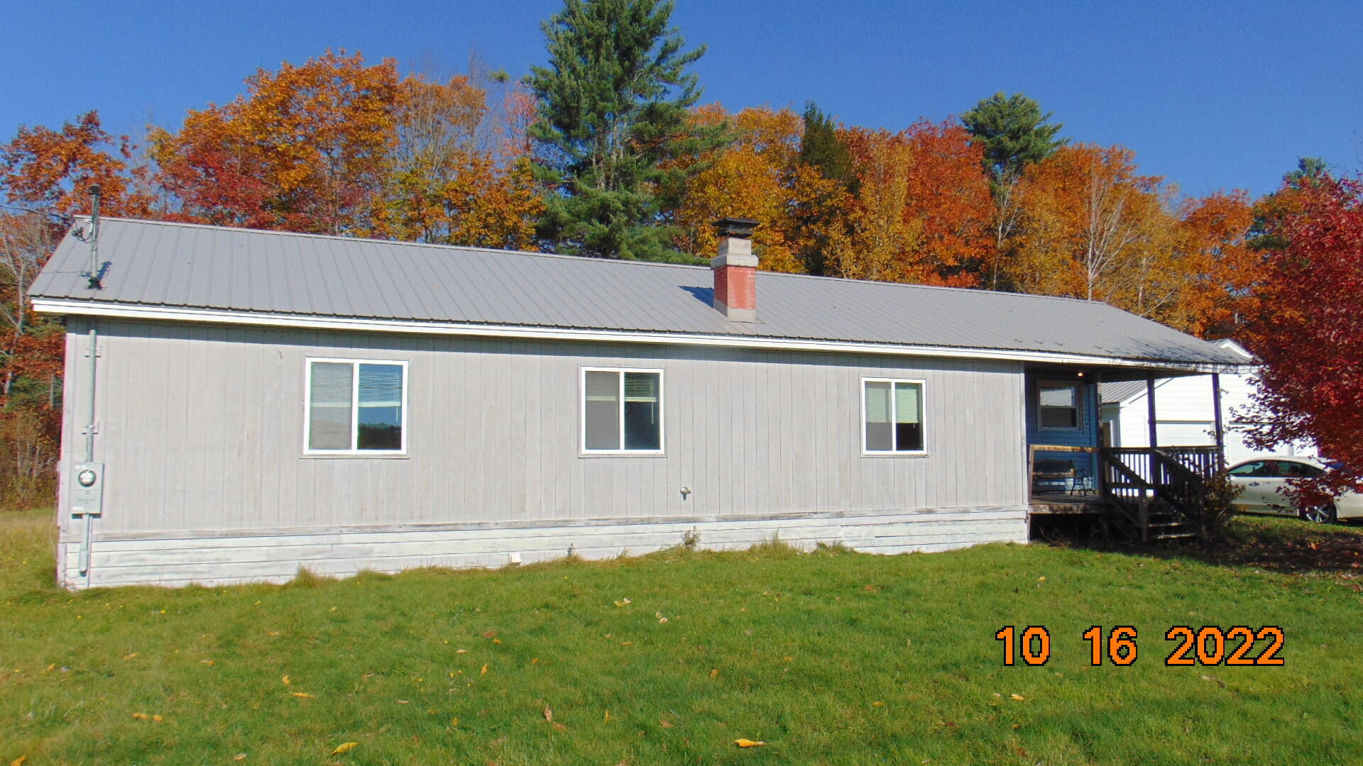 189 South Chester Road Lincoln, ME 04457 - Photo 2 of 15 DSC05064