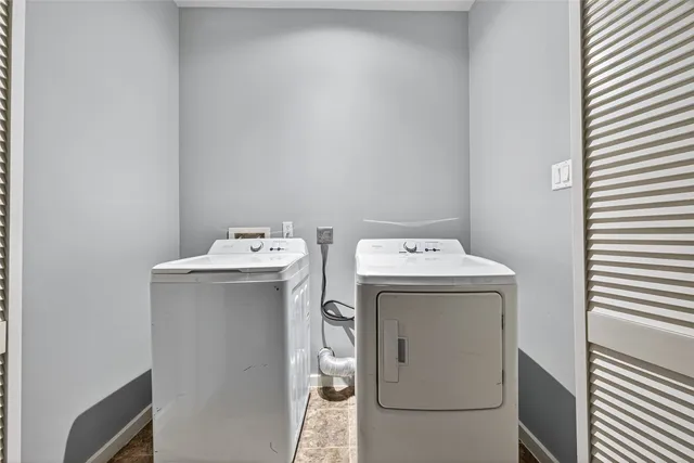 $2,000 | 146 Disney Street, Arcola, TX 77583