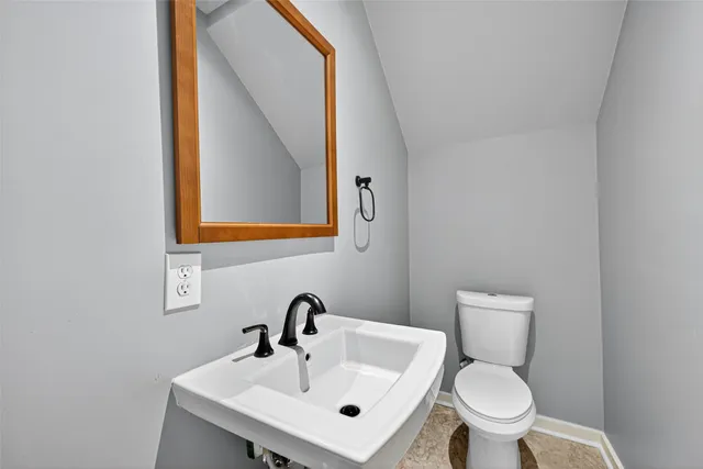 $2,000 | 146 Disney Street, Arcola, TX 77583