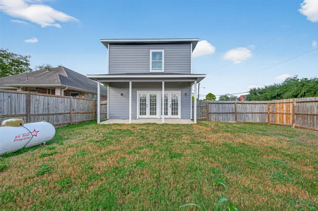 $2,000 | 146 Disney Street, Arcola, TX 77583