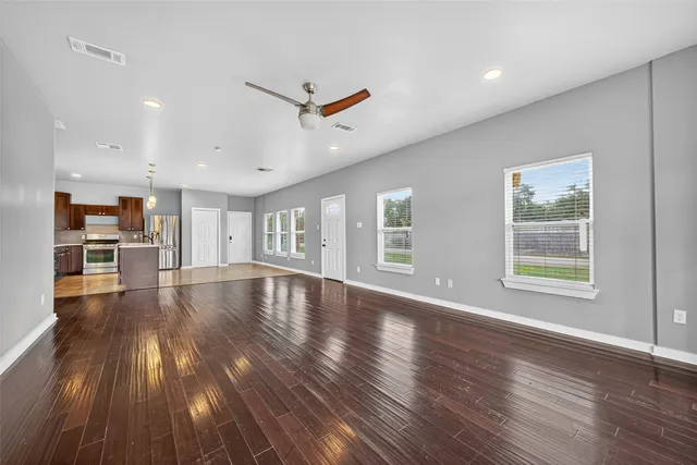 $2,000 | 146 Disney Street, Arcola, TX 77583