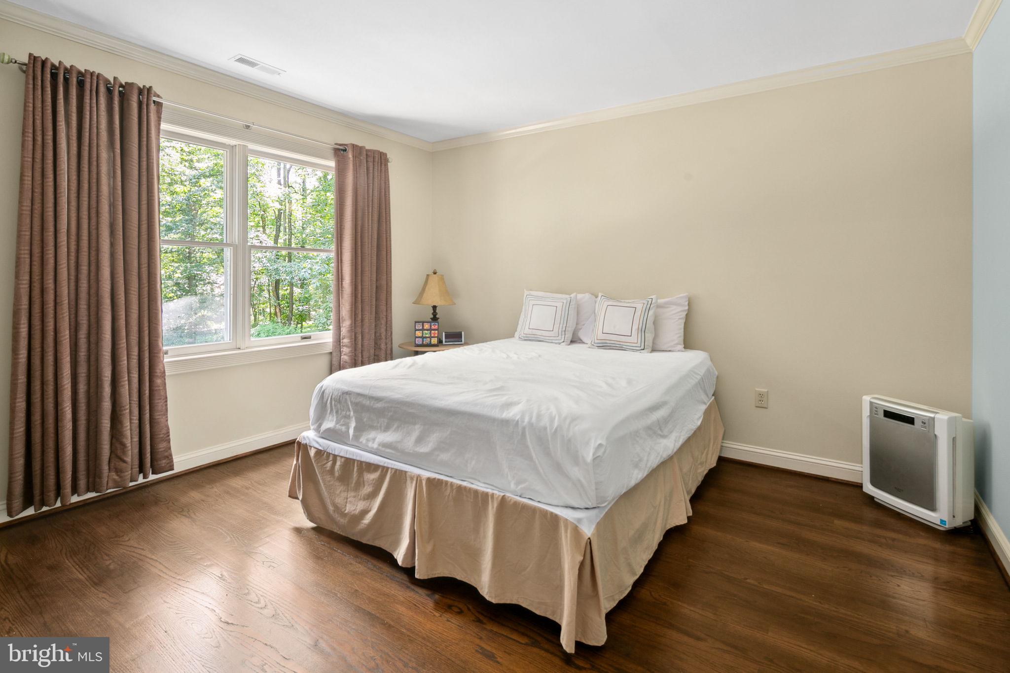 7920 Warfield Road Gaithersburg, MD 20882 - Photo 16 of 30 Gallery Image 16