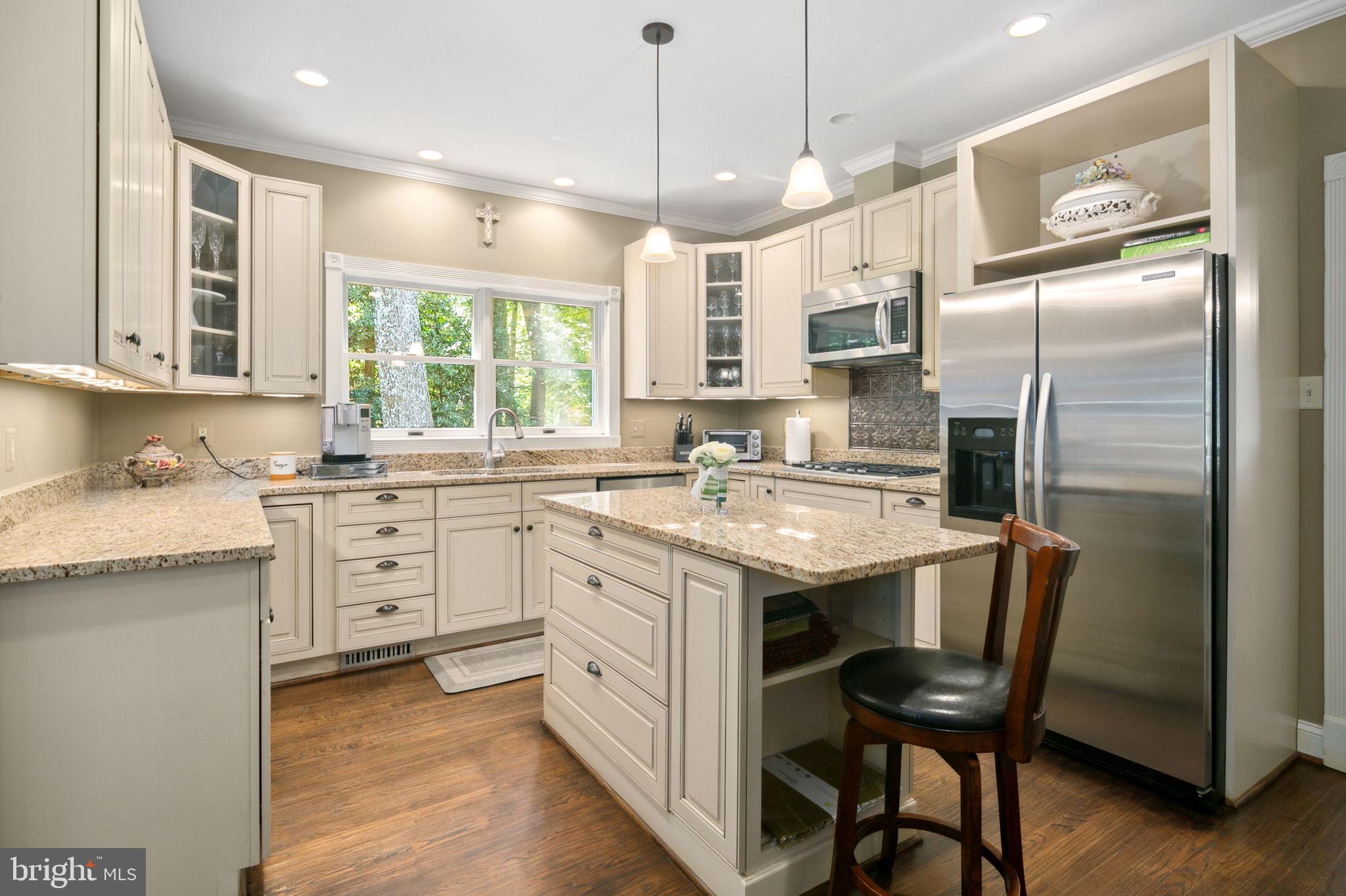 7920 Warfield Road Gaithersburg, MD 20882 - Photo 3 of 30 Gallery Image 3