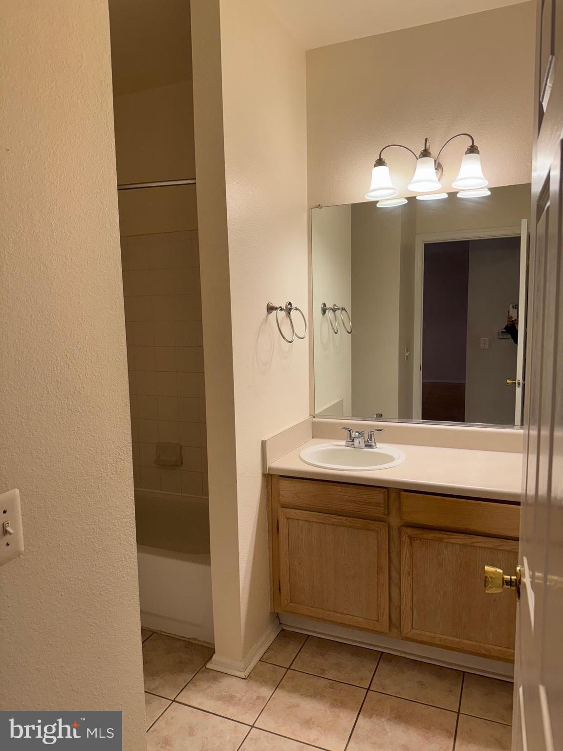 1581 Spring Gate Dr., Unit 5210 McLean, VA 22102 - Photo 9 of 14