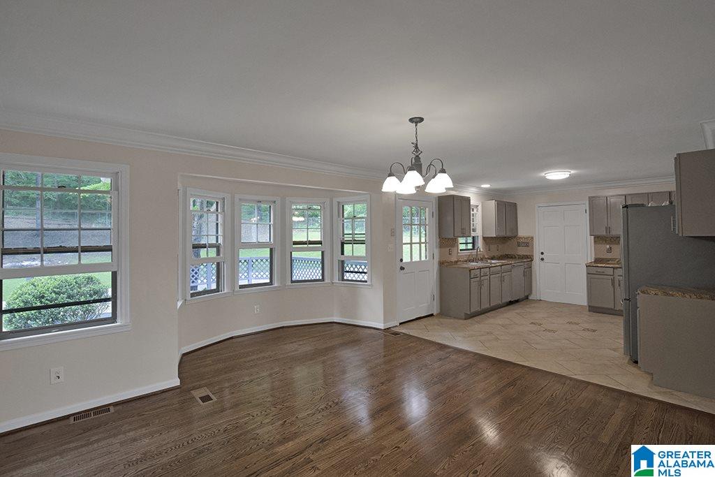 317 North Pine Hill Road Birmingham, AL 35217 - Photo 3 of 35