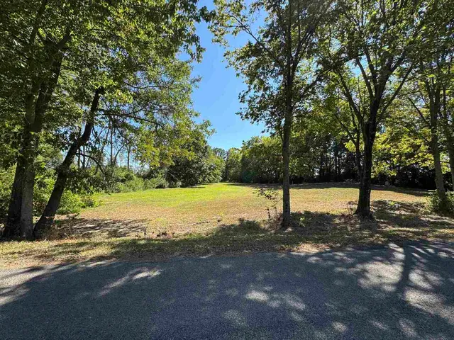 $1,000 | 3536 West Grange Hall Road, Murphysboro, IL 62966