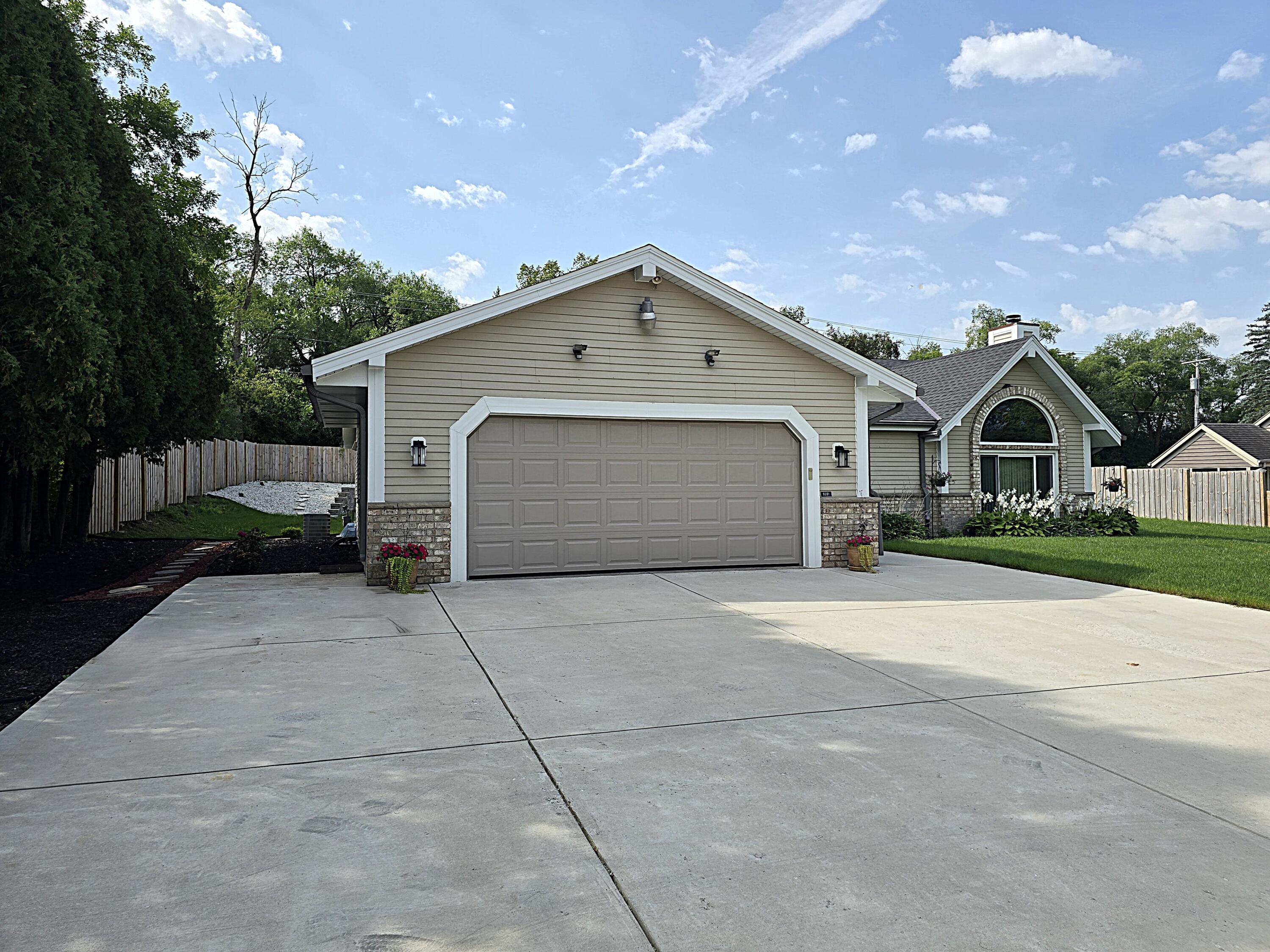 9201 West County Line Road Milwaukee, WI 53224 - Photo 53 of 54 County Line Rd