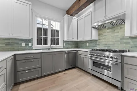 $535,000 | 750 Acadia Street, Baton Rouge, LA 70806