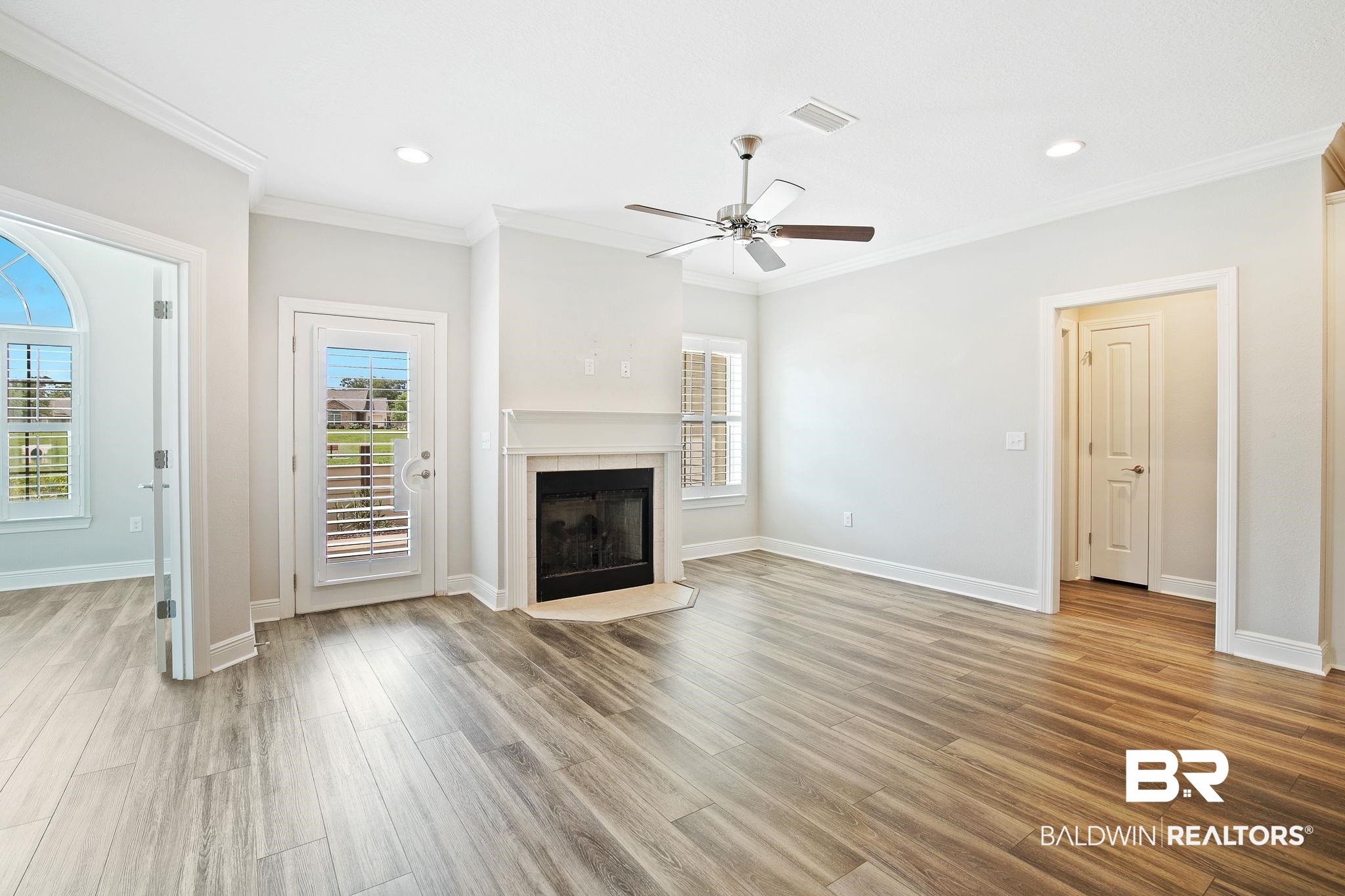 1203 Holmes Avenue Foley, AL 36535 - Photo 9 of 49