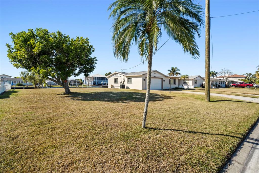 5003 Commonwealth Road Palmetto, FL 34221 - Photo 4 of 52
