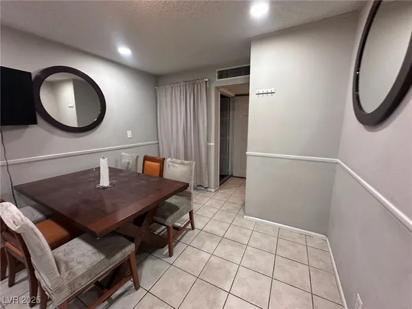 $3,095 | 2409 North Bruce Street, North Las Vegas, NV 89030