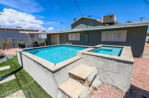 $3,095 | 2409 North Bruce Street, North Las Vegas, NV 89030