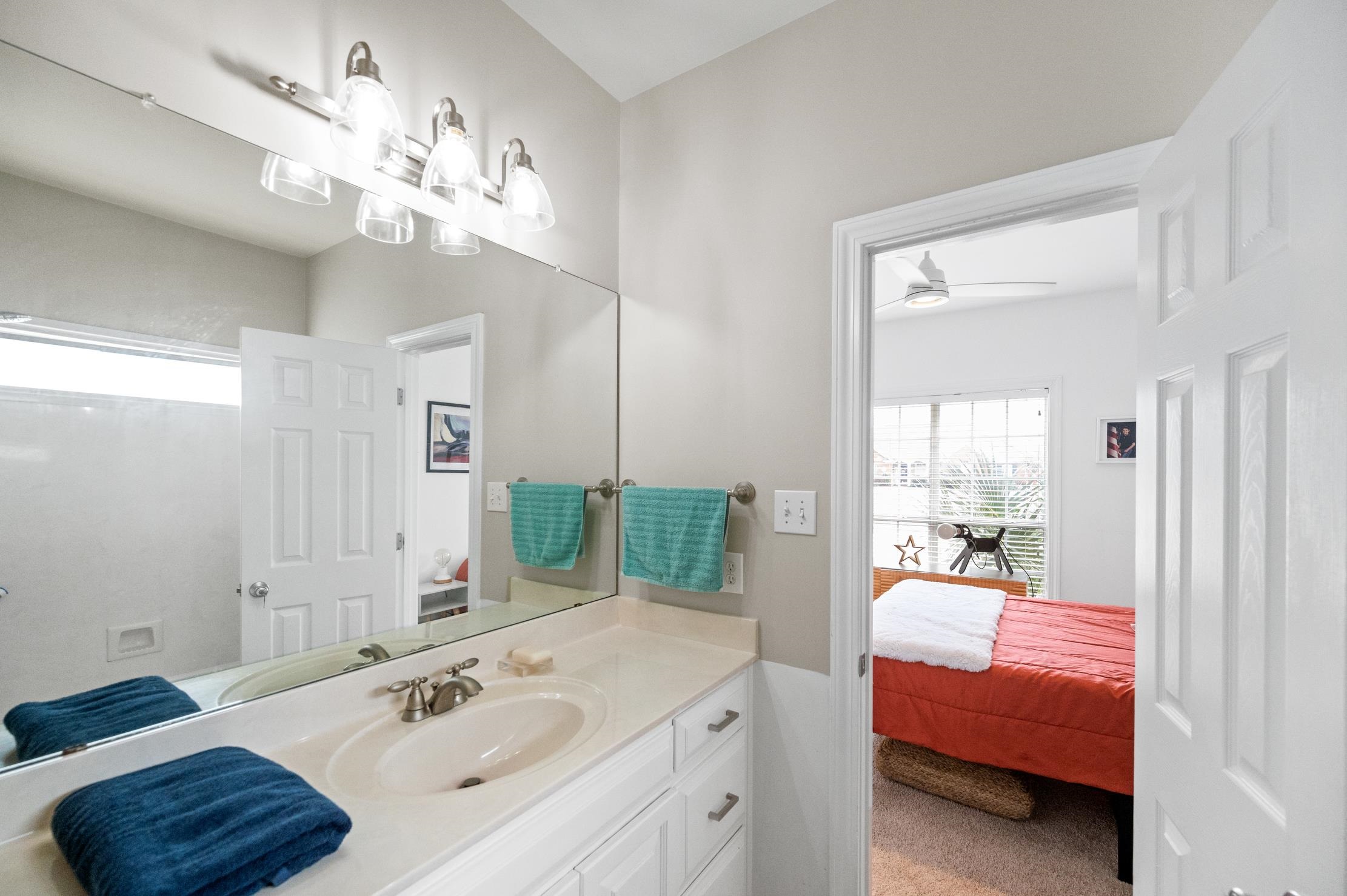8977 Parliament Circle Daphne, AL 36526 - Photo 32 of 39 Bathroom