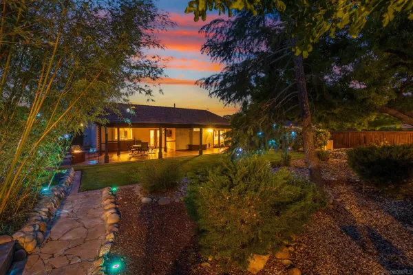 $915,000 | 23540 Oriente Way, Ramona, CA 92065
