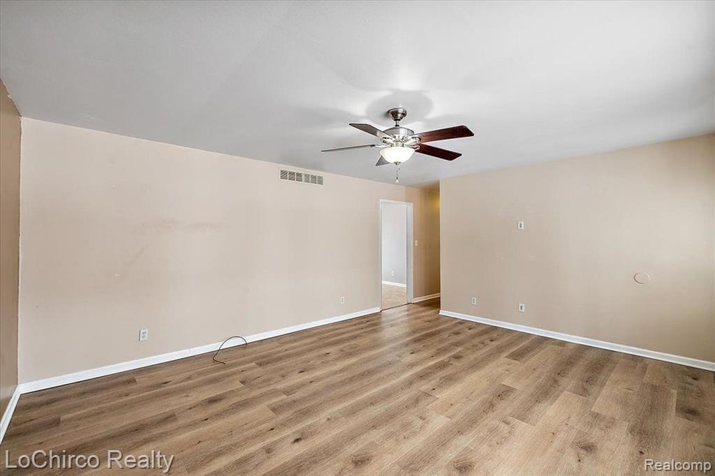 3147 Culbertson Avenue Rochester Hills, MI 48307 - Photo 13 of 38