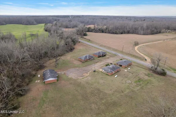 $214,900 | 7958 Hebron Road, Lexington, MS 39095