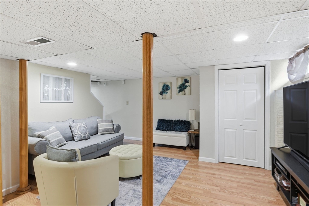 30 West Hill Road Springfield, MA 01109 - Photo 25 of 33 Gallery Image 25