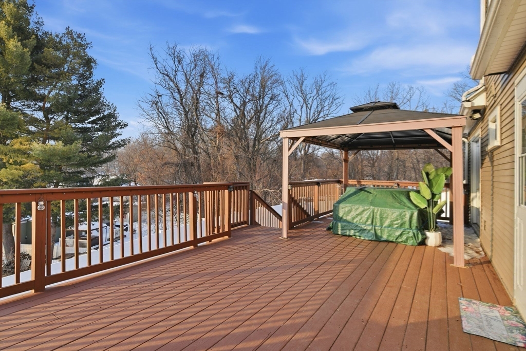 30 West Hill Road Springfield, MA 01109 - Photo 28 of 33 Gallery Image 28
