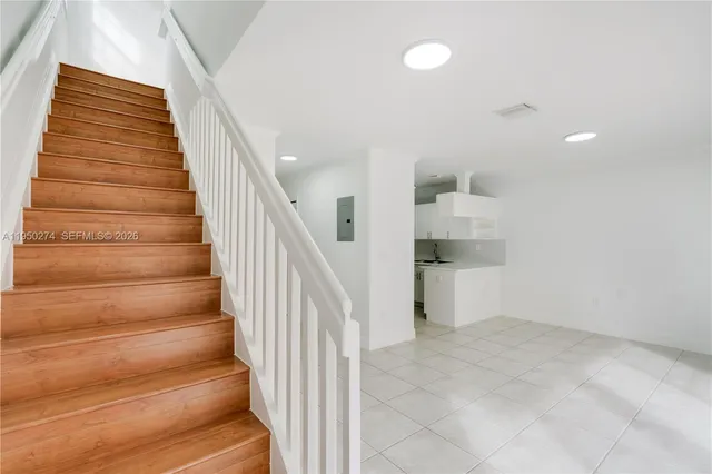 $3,600 | 9481 Southwest 78th Avenue, Miami, FL 33156