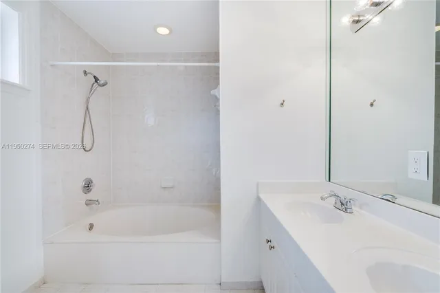 $3,600 | 9481 Southwest 78th Avenue, Miami, FL 33156