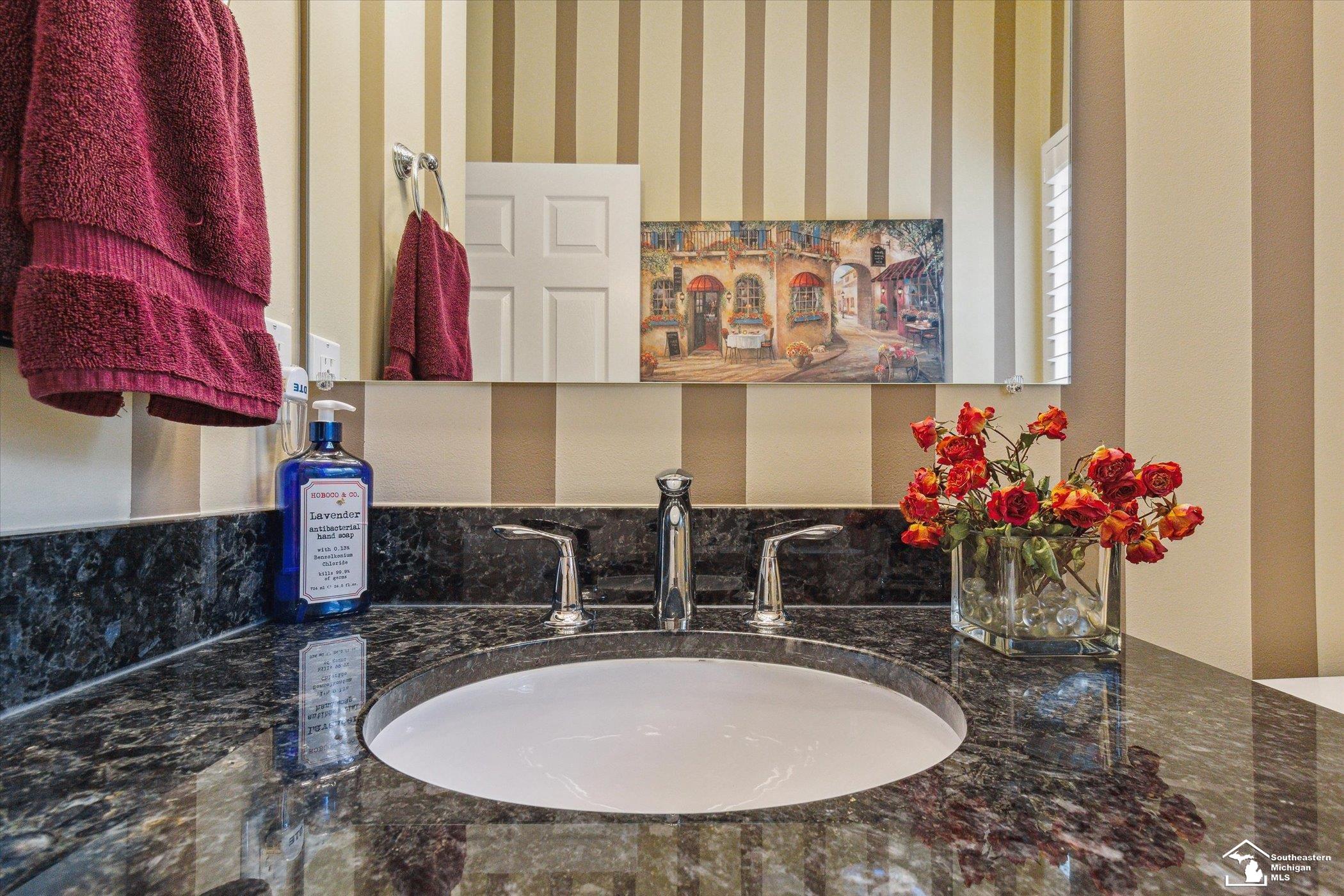 21508 Raintree Drive Macomb, MI 48044 - Photo 22 of 62 50115305-21.JPG