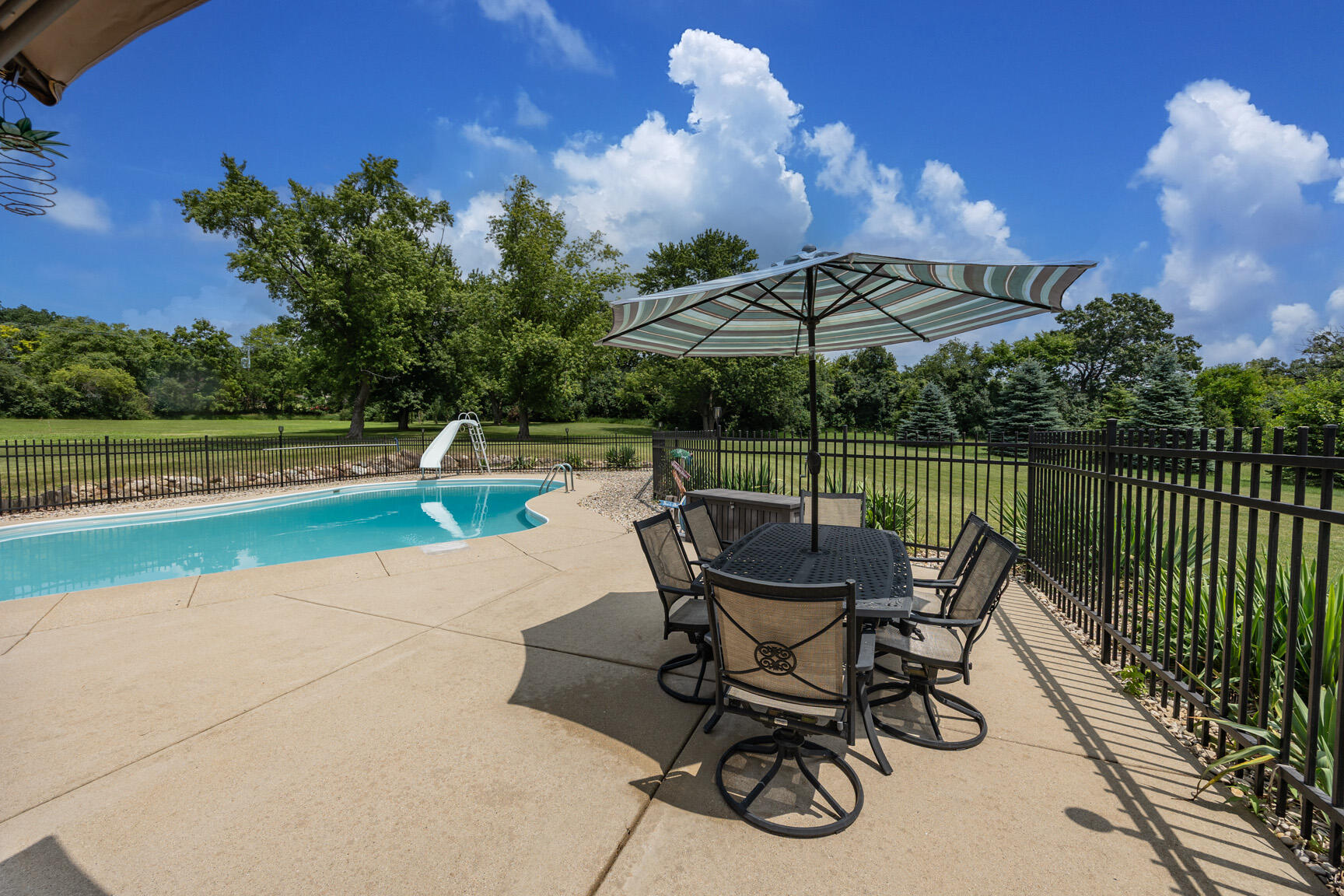 W314S7944 High View Circle Mukwonago, WI 53149 - Photo 48 of 74 Inground Pool