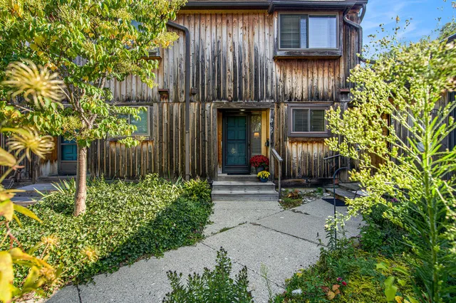 $294,900 | 2127 Pauline Court, Ann Arbor, MI 48103