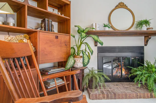 $294,900 | 2127 Pauline Court, Ann Arbor, MI 48103