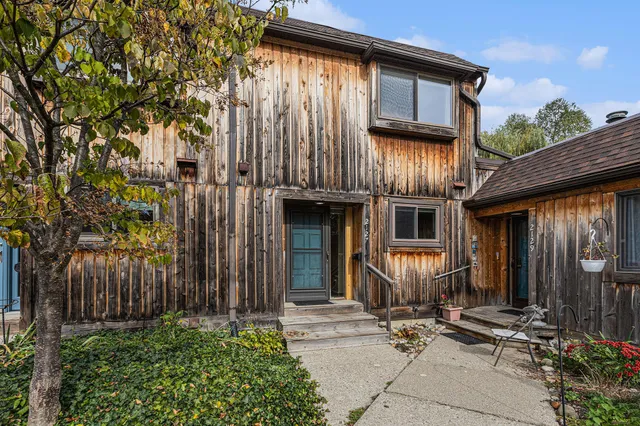 $294,900 | 2127 Pauline Court, Ann Arbor, MI 48103