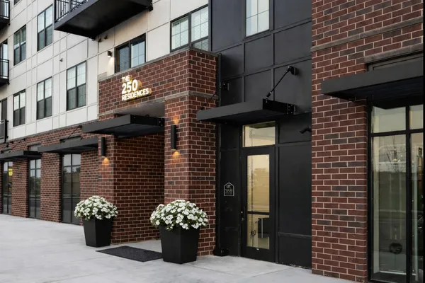 $4,500 | 250 McHenry Road, Unit C1, Buffalo Grove, IL 60089