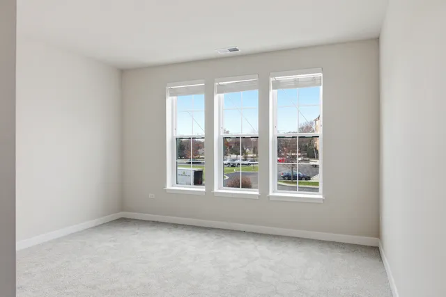 $4,500 | 250 McHenry Road, Unit C1, Buffalo Grove, IL 60089