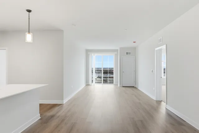 $4,500 | 250 McHenry Road, Unit C1, Buffalo Grove, IL 60089