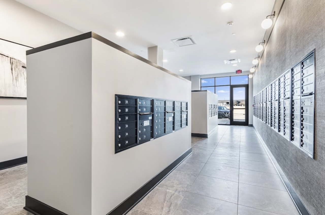 250 McHenry Road, Unit C1 Buffalo Grove, IL 60089 - Photo 33 of 35 a view of entryway