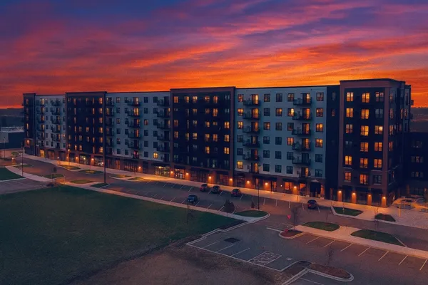 $4,500 | 250 McHenry Road, Unit C1, Buffalo Grove, IL 60089