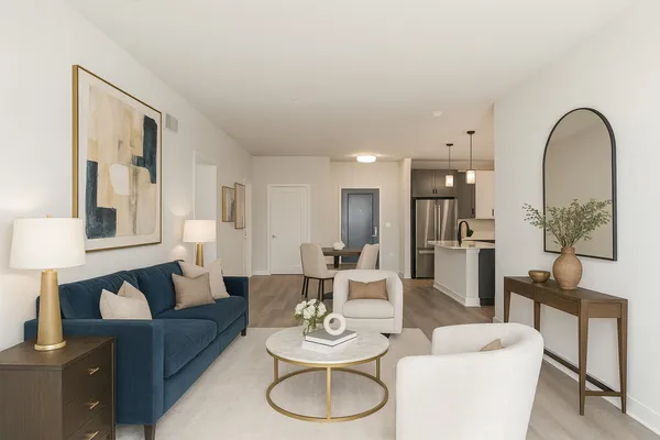 $4,500 | 250 McHenry Road, Unit C1, Buffalo Grove, IL 60089