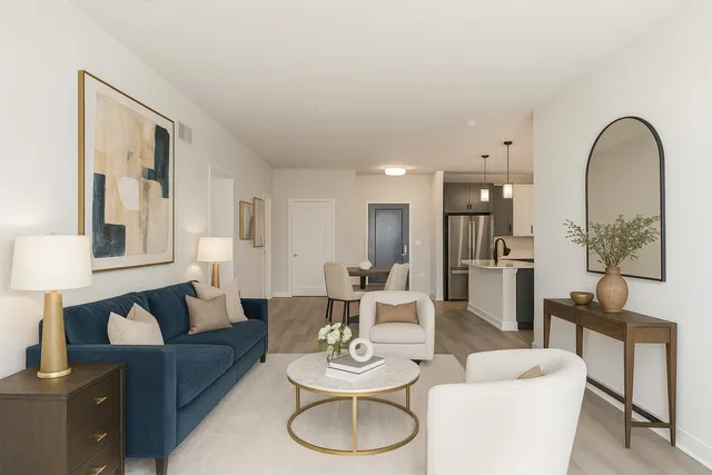 $4,500 | 250 McHenry Road, Unit C1, Buffalo Grove, IL 60089