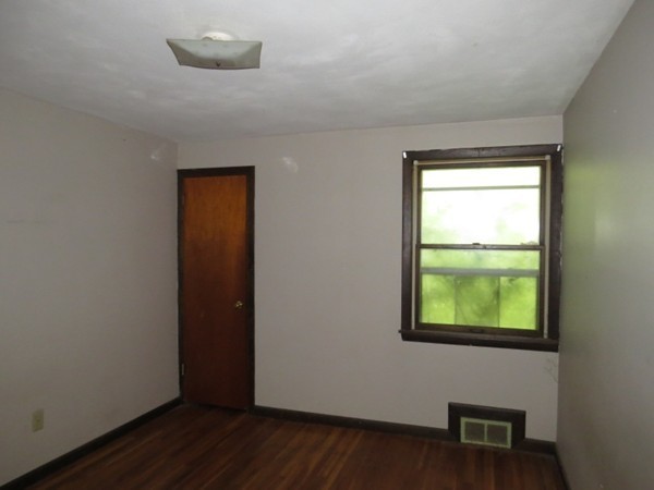 46 Middlebrook Drive Springfield, MA 01129 - Photo 13 of 15 Gallery Image 13
